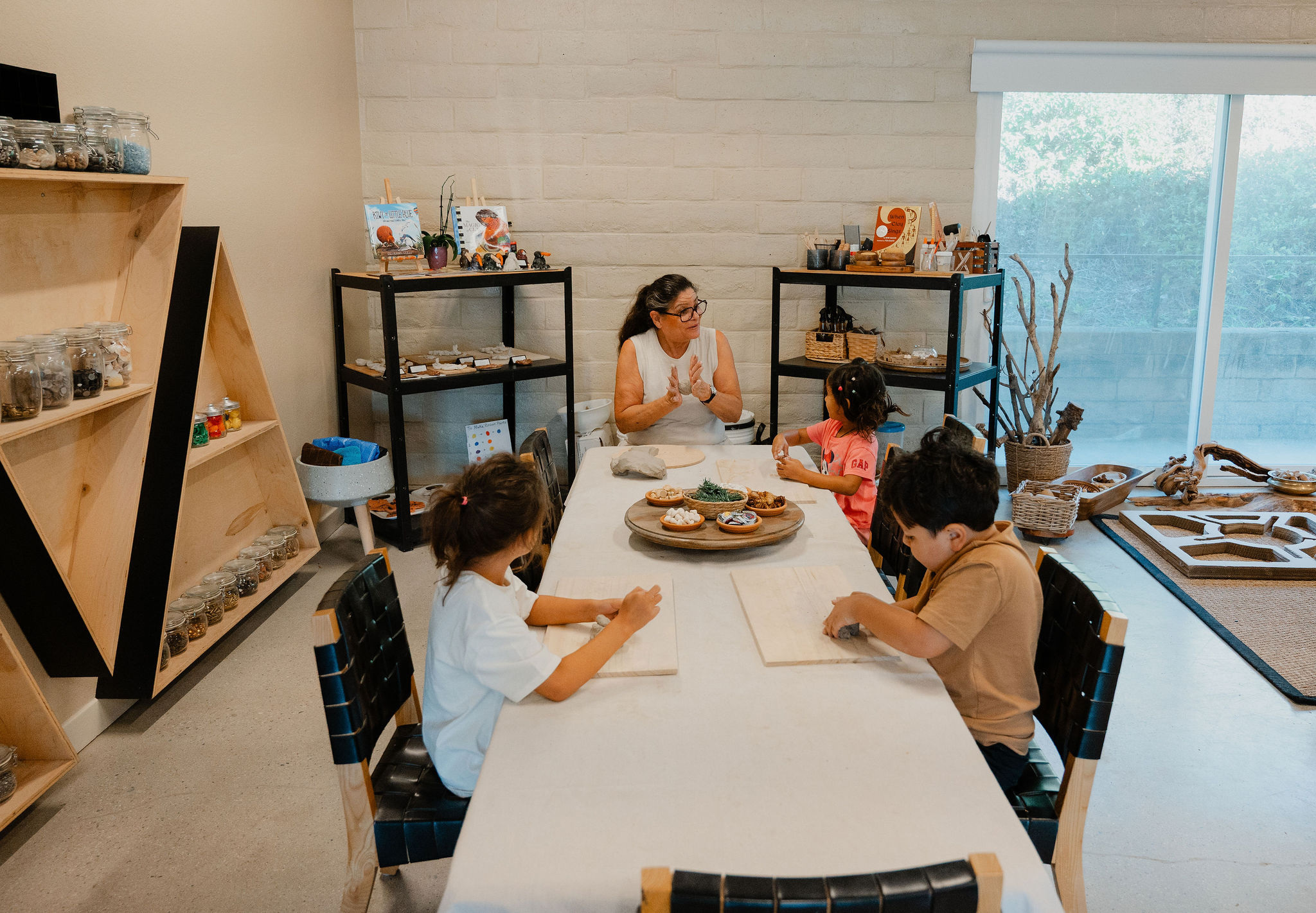 Children creating together at Orchard Atelier preschool in Yorba Linda